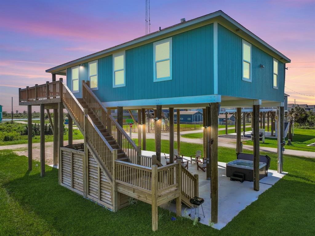 1062 Cedar Lane, Gilchrist, Texas image 4