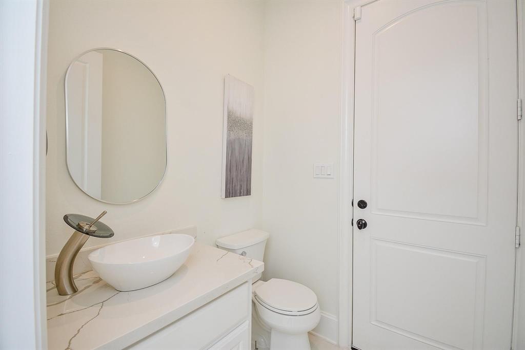 15307 Vista Creek Court, Sugar Land, Texas image 45
