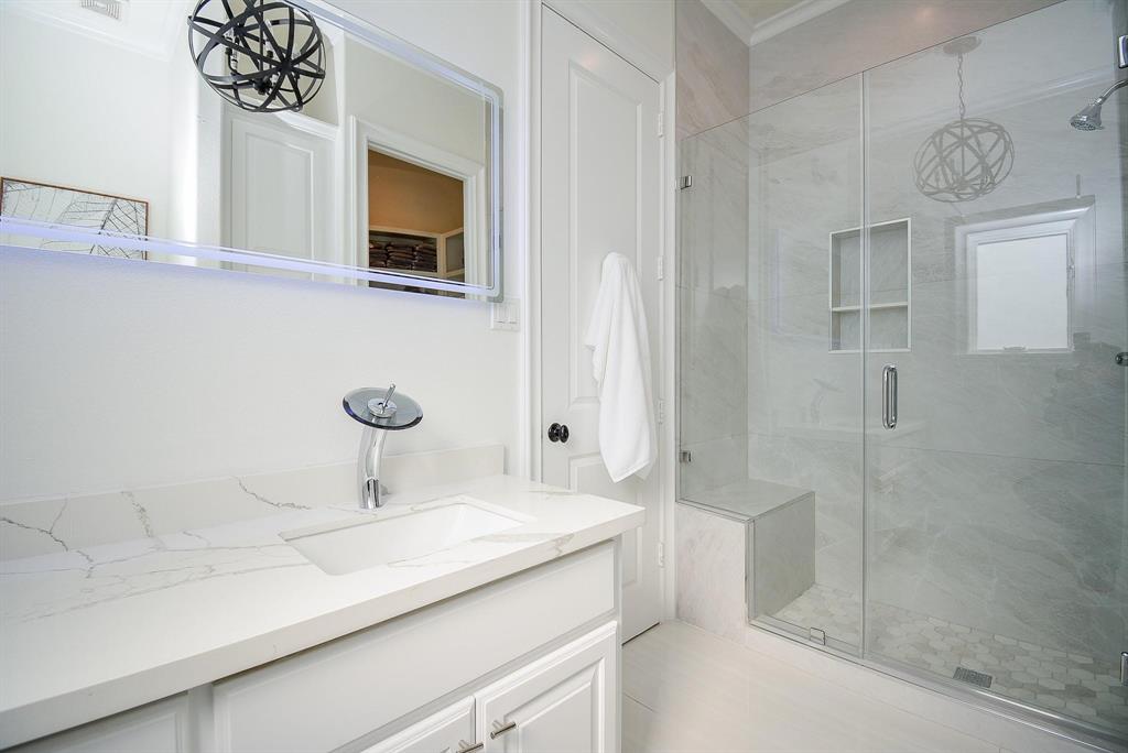 15307 Vista Creek Court, Sugar Land, Texas image 20