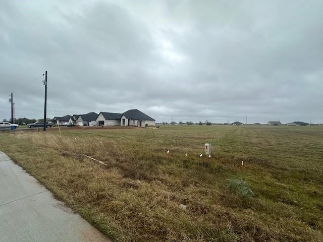 602 Longhorn Trail, Angleton, Texas image 3