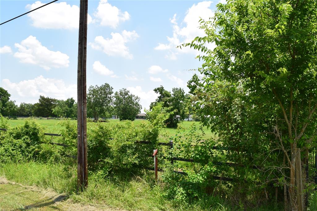 Cr 413, Alvin, Texas image 24