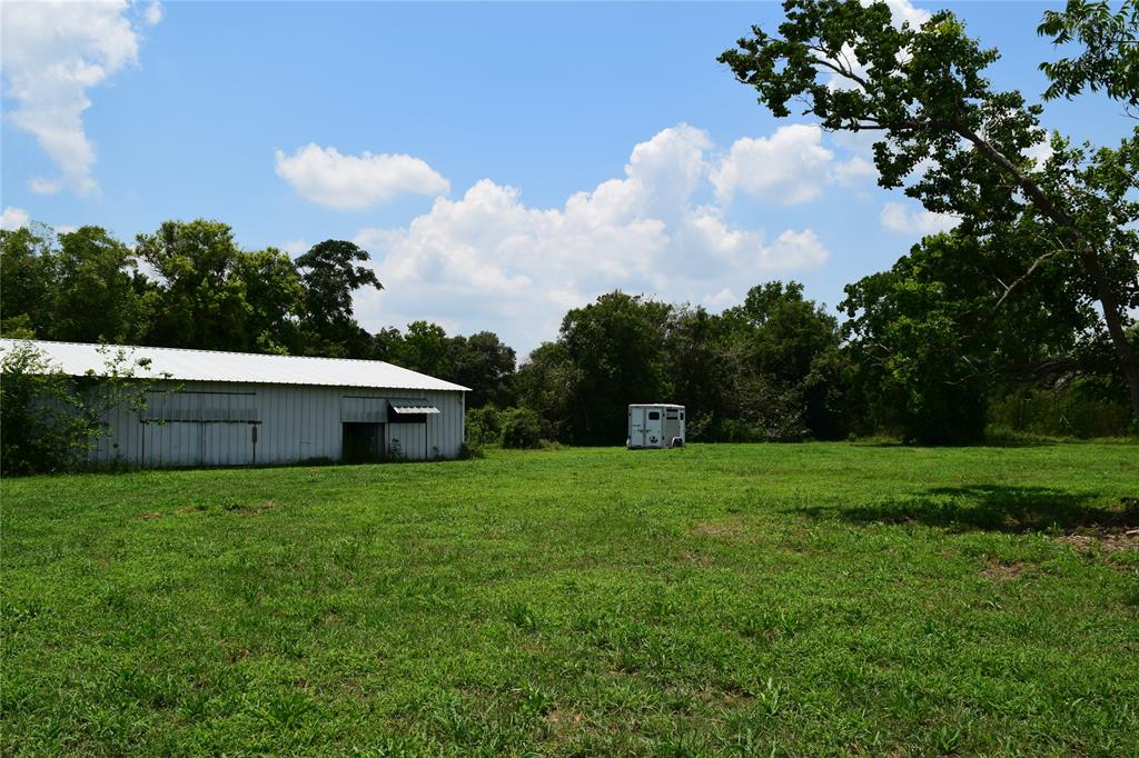 Cr 413, Alvin, Texas image 6