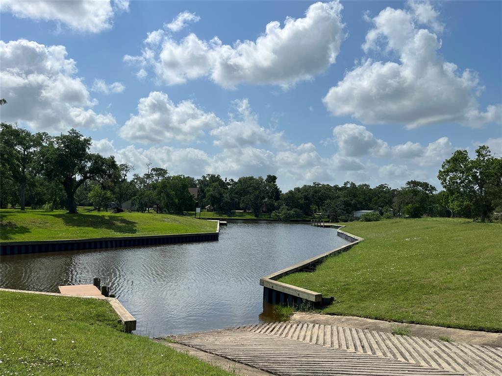 32534 Bayou Bend, Richwood, Texas image 13