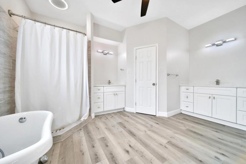 7607 Bankside Drive, Houston, Texas image 23