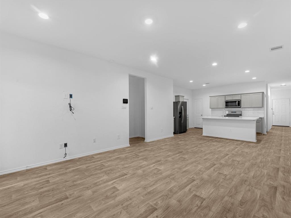 24026 Kentwood Springs Drive, Spring, Texas image 4