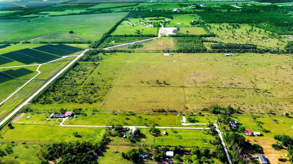 01 County Road 192 Off, Liverpool, Texas image 4