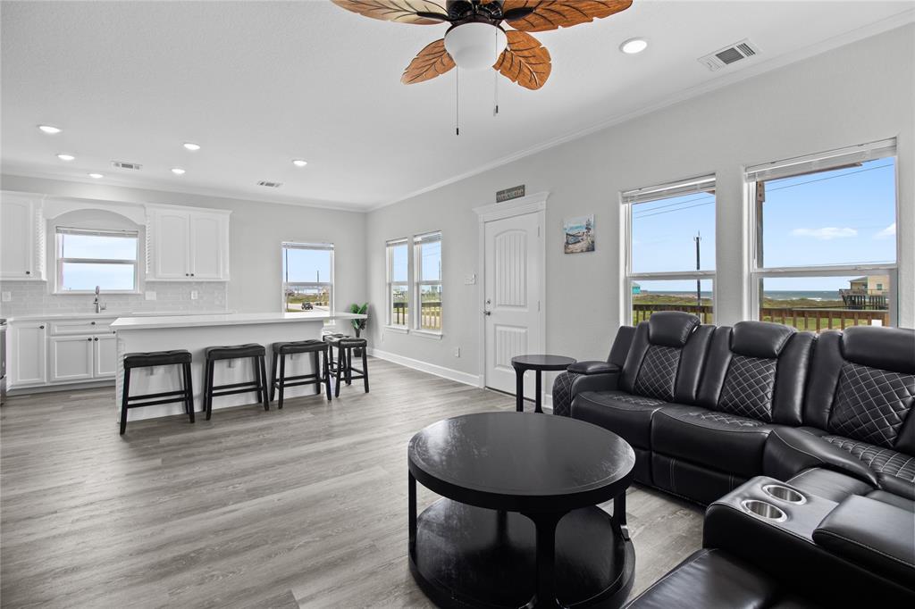 2031 Bluewater Hwy, Surfside Beach, Texas image 23