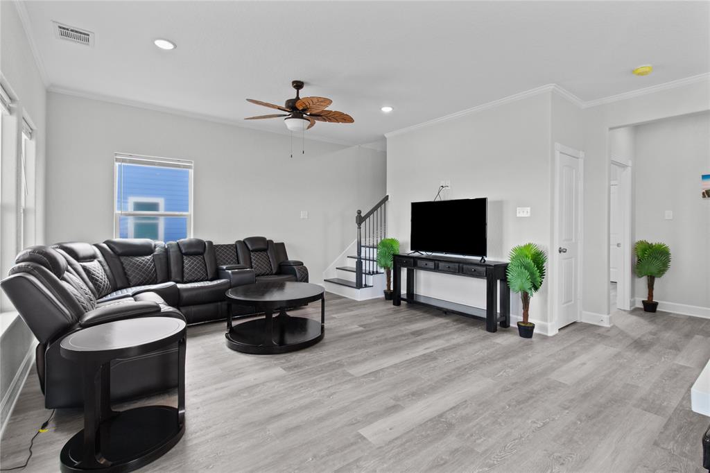 2031 Bluewater Hwy