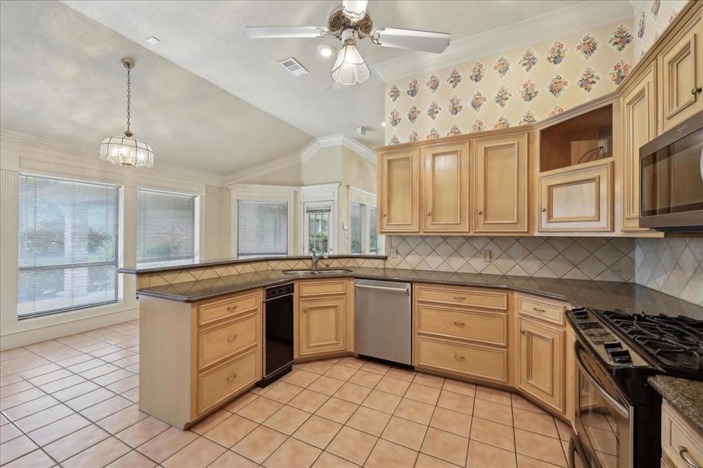 4711 Burns Circle Cir, Orange, Texas image 8