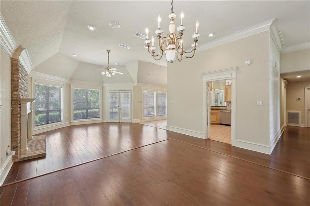 4711 Burns Circle Cir, Orange, Texas image 5