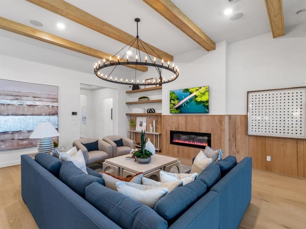 29738 Shady Glade
