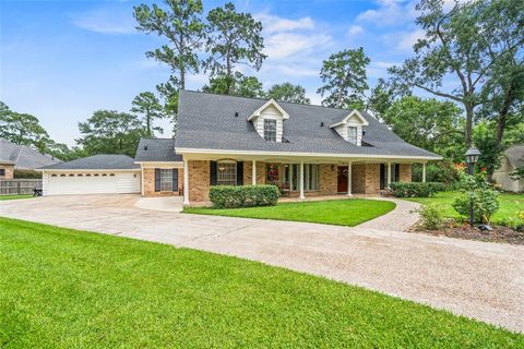 Photo of 715 Orleans Court, Conroe, TX 77302 (MLS # 69064699)
