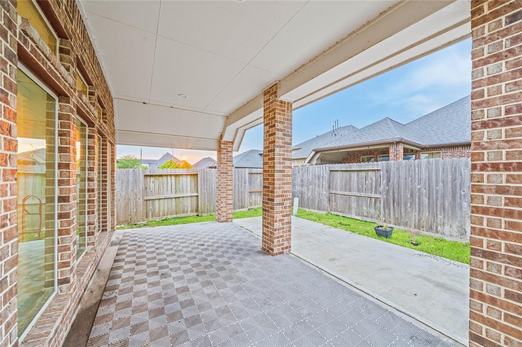 29154 Marina Point Lane, Fulshear, Texas image 38