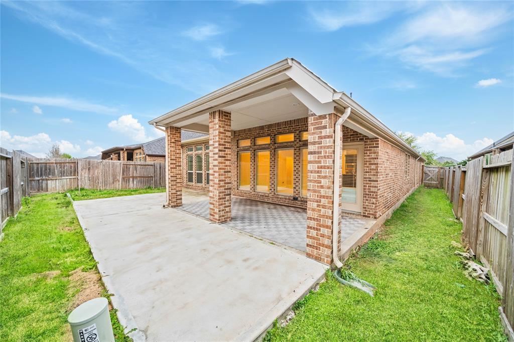 29154 Marina Point Lane, Fulshear, Texas image 39