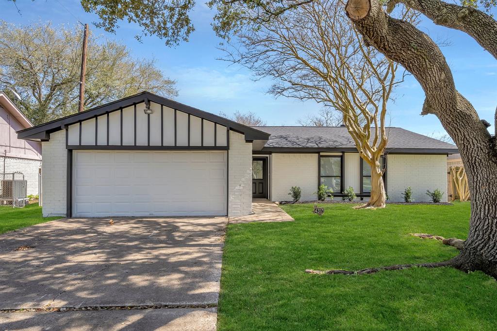 4317 N Heron Drive, Seabrook, Texas image 2