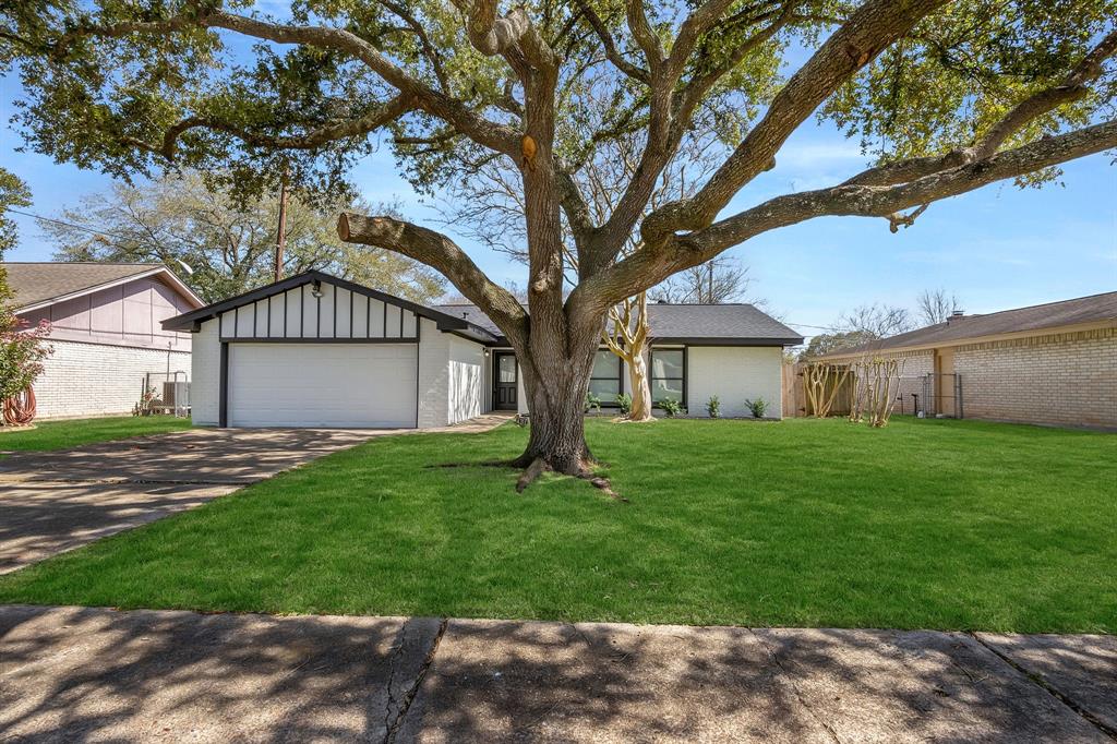4317 N Heron Drive, Seabrook, Texas image 3