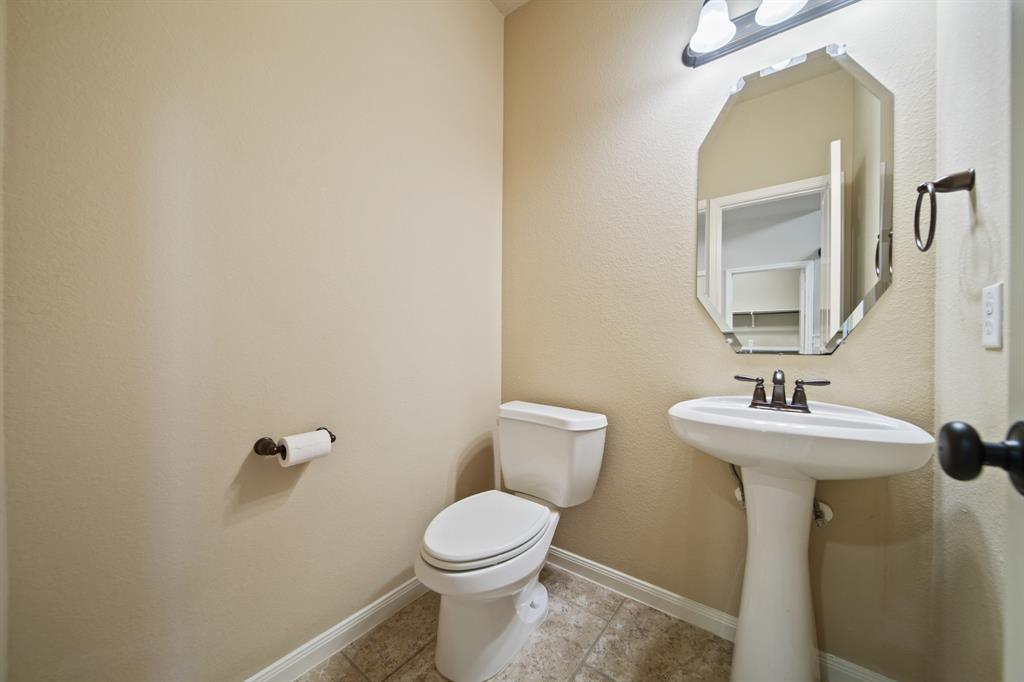 17203 Cascading Springs Lane, Humble, Texas image 21