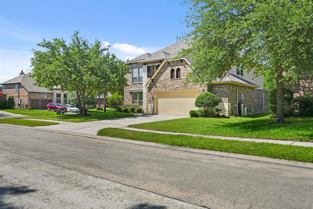 17203 Cascading Springs Lane, Humble, Texas image 3