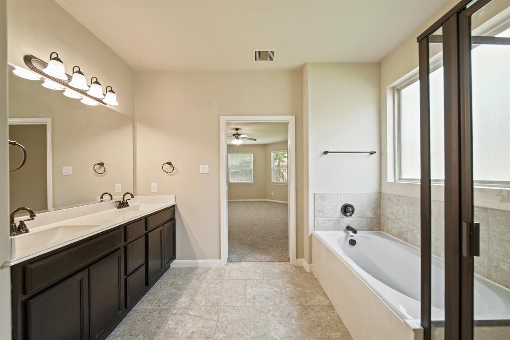 17203 Cascading Springs Lane, Humble, Texas image 19
