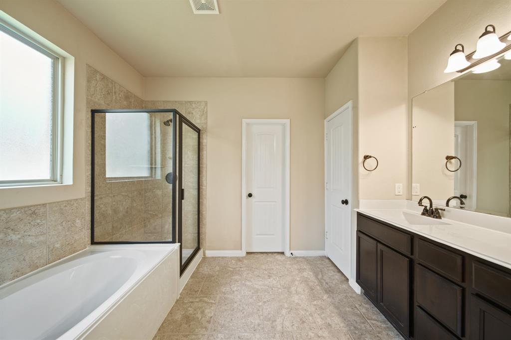 17203 Cascading Springs Lane, Humble, Texas image 18