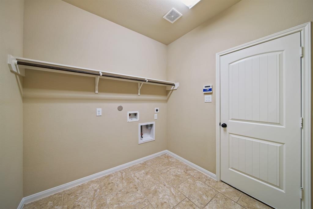 17203 Cascading Springs Lane, Humble, Texas image 22