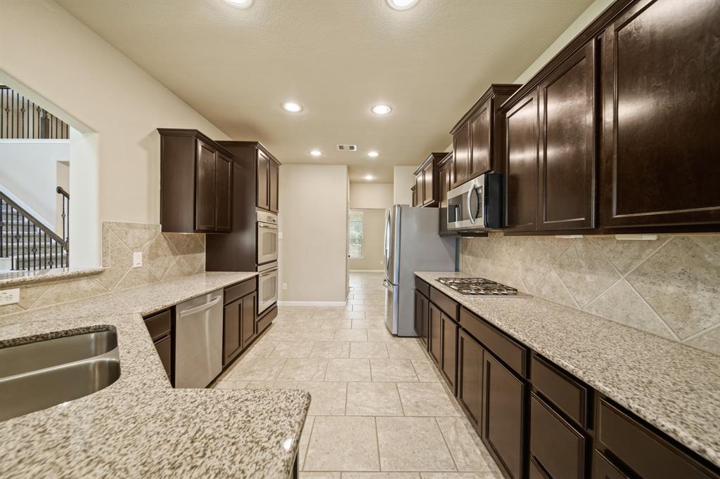 17203 Cascading Springs Lane, Humble, Texas image 9