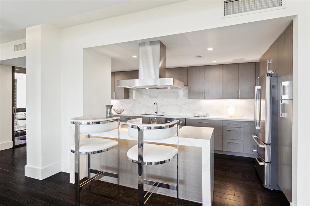 49 Briar Hollow Lane #2104, Houston, Texas image 20