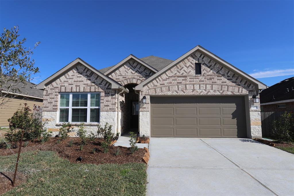 2477 Saddlecreek, Alvin, Texas image 1