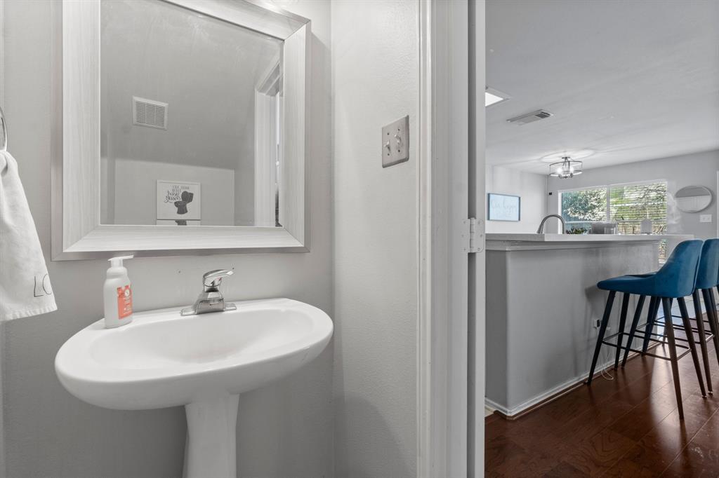 47 Marble Rock Place, The Woodlands, Texas image 12