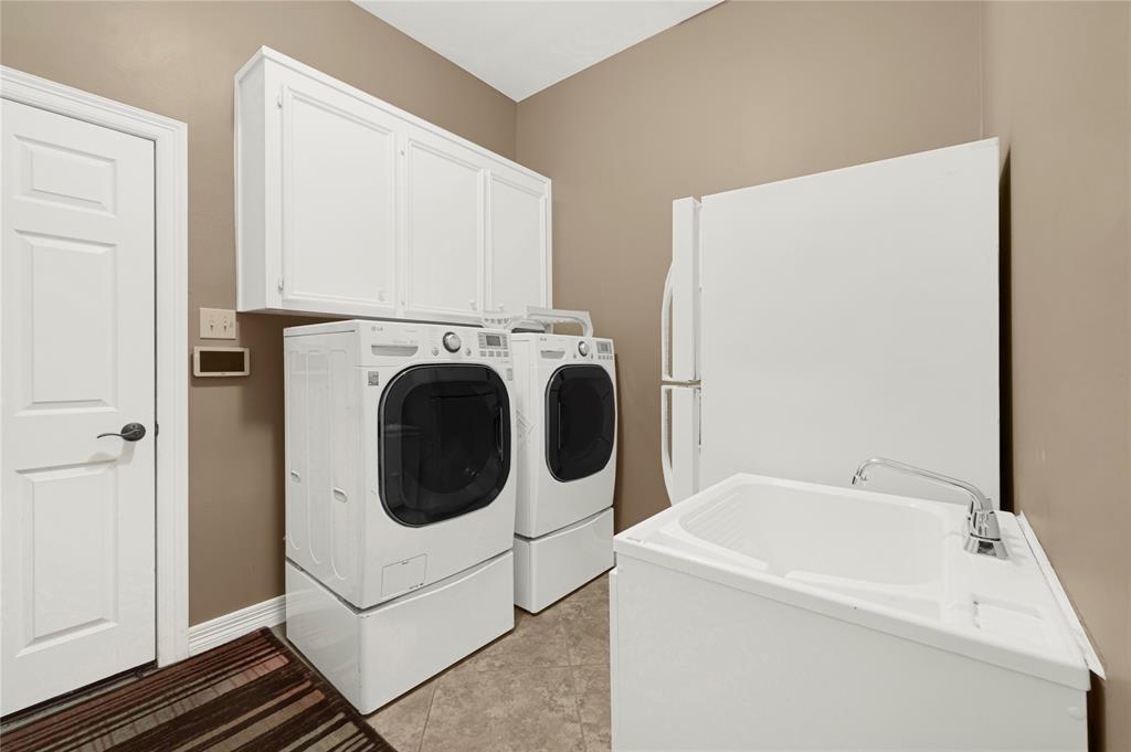 2005 Mistwood Court, Pearland, Texas image 11
