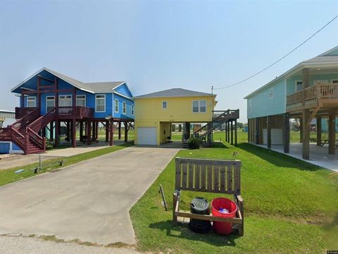 A home in Crystal Beach