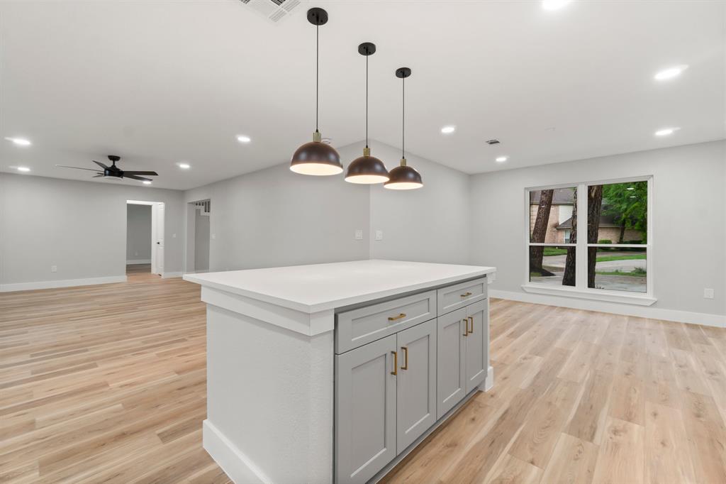 9 Indian Cedar Lane, The Woodlands, Texas image 16