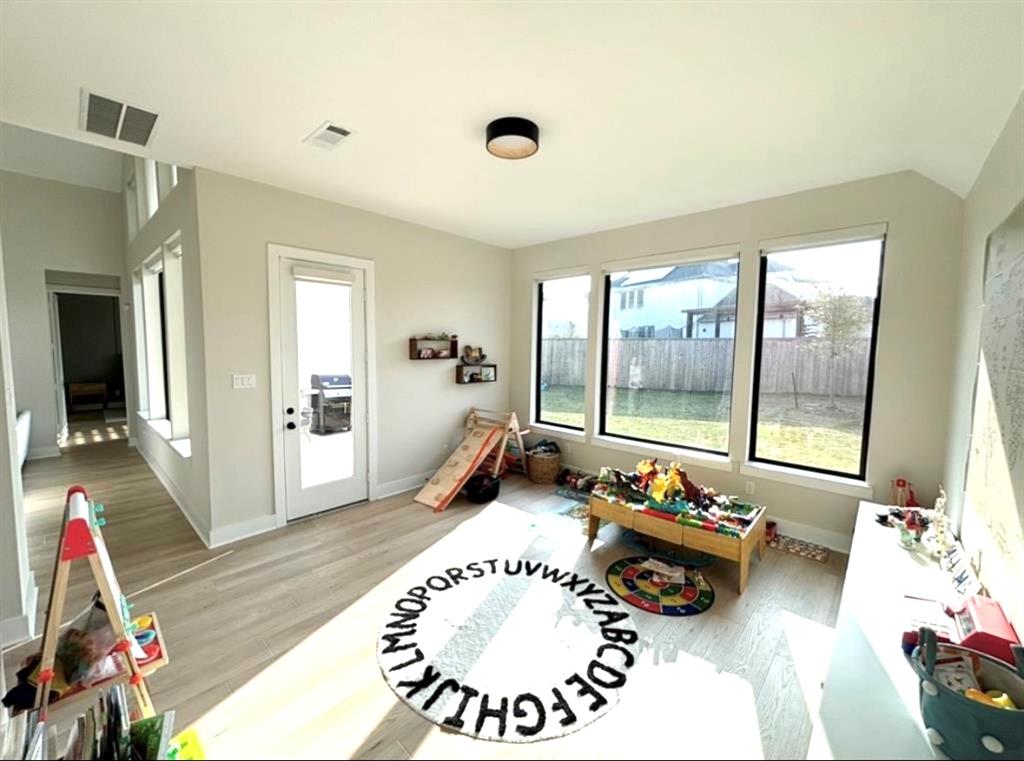 26951 Longwood Ledge Drive, The Woodlands, Texas image 19