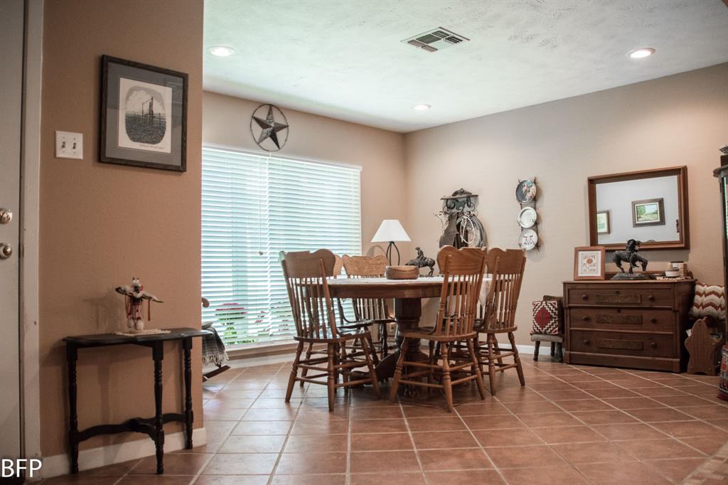 9122 Kerr Drive, Tomball, Texas image 17
