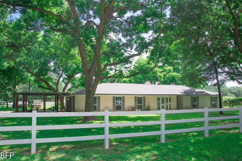 9122 Kerr Drive, Tomball, Texas image 1
