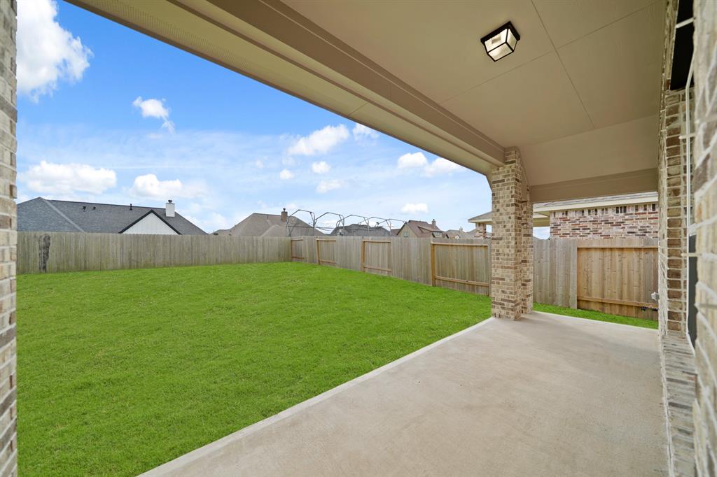 1577 Elm Court, Angleton, Texas image 22