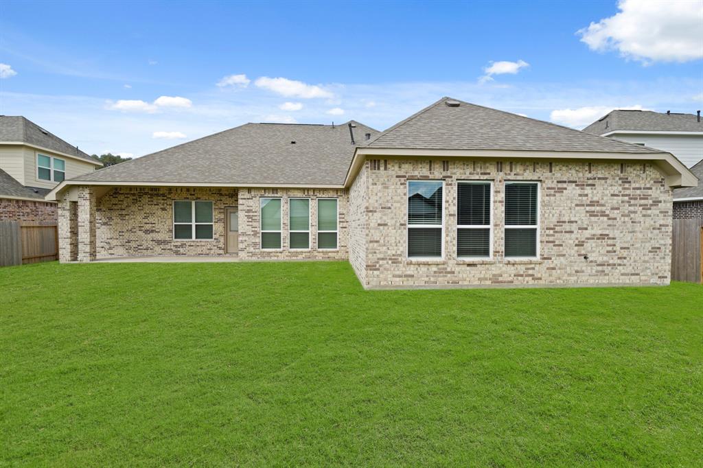 1577 Elm Court, Angleton, Texas image 24