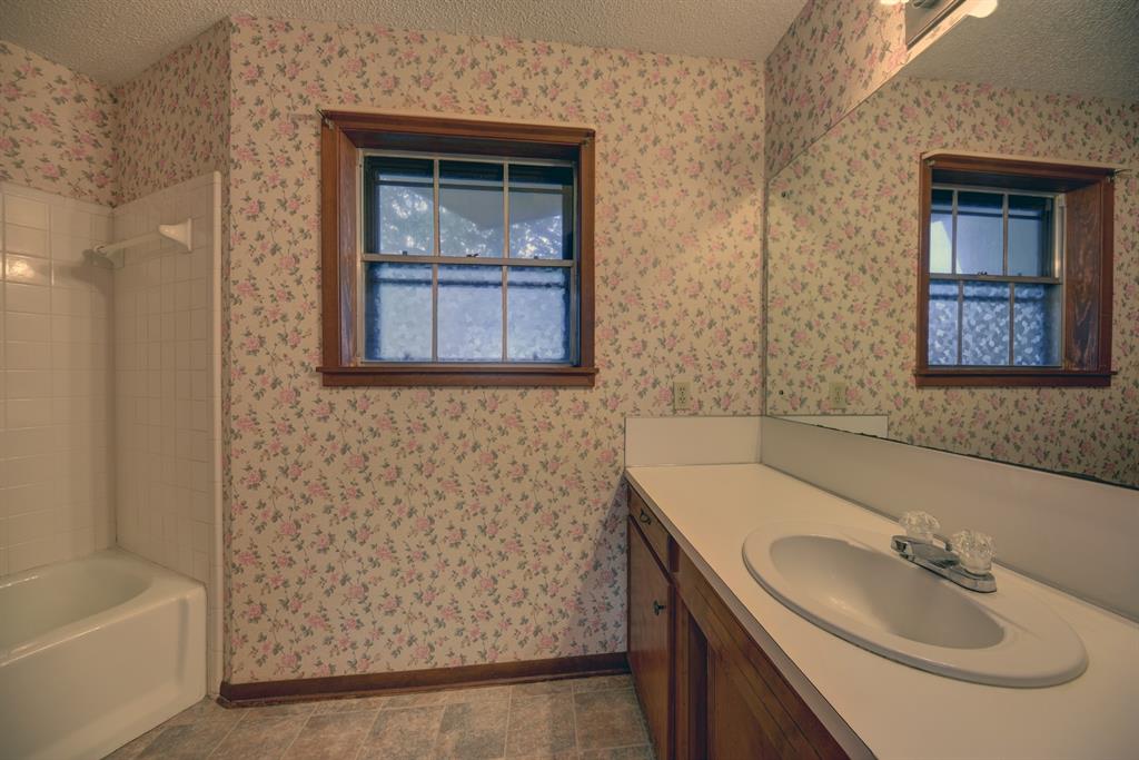 915 Farmers Rd, Brenham, Texas image 20