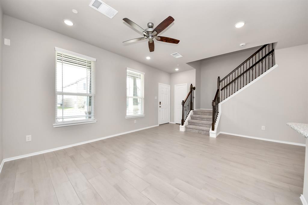 8010 Scanlan Oak, Missouri City, Texas image 5
