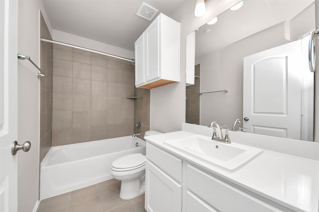 8010 Scanlan Oak, Missouri City, Texas image 19