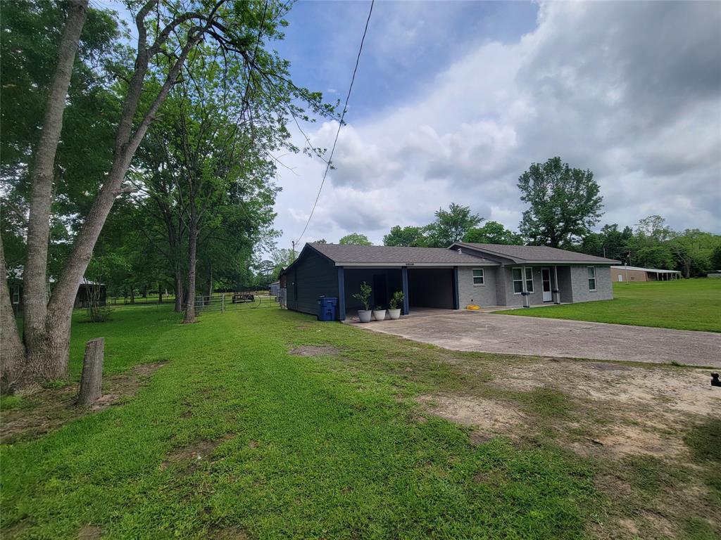 10182 Highway 146, Hardin, Texas image 2