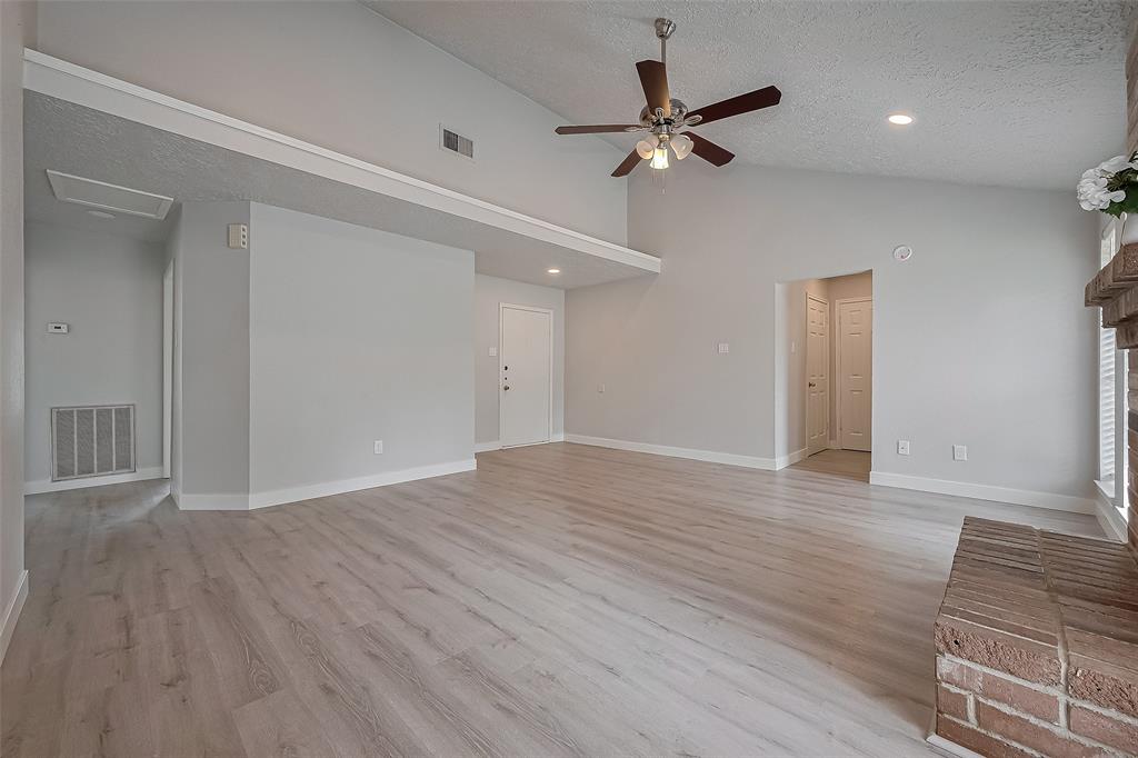 22010 Rivermead Drive, Katy, Texas image 6