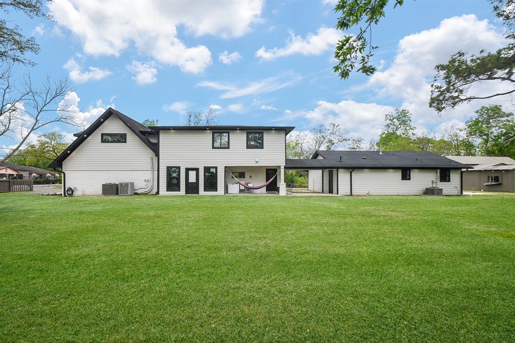 4615 W Walnut Street