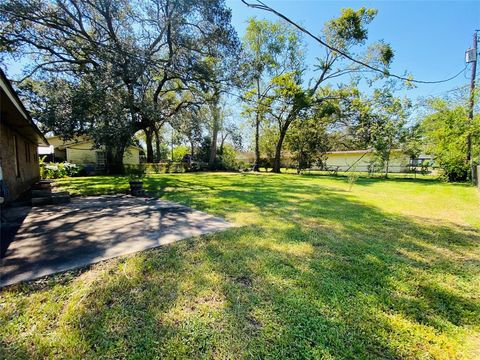 A home in Brazoria