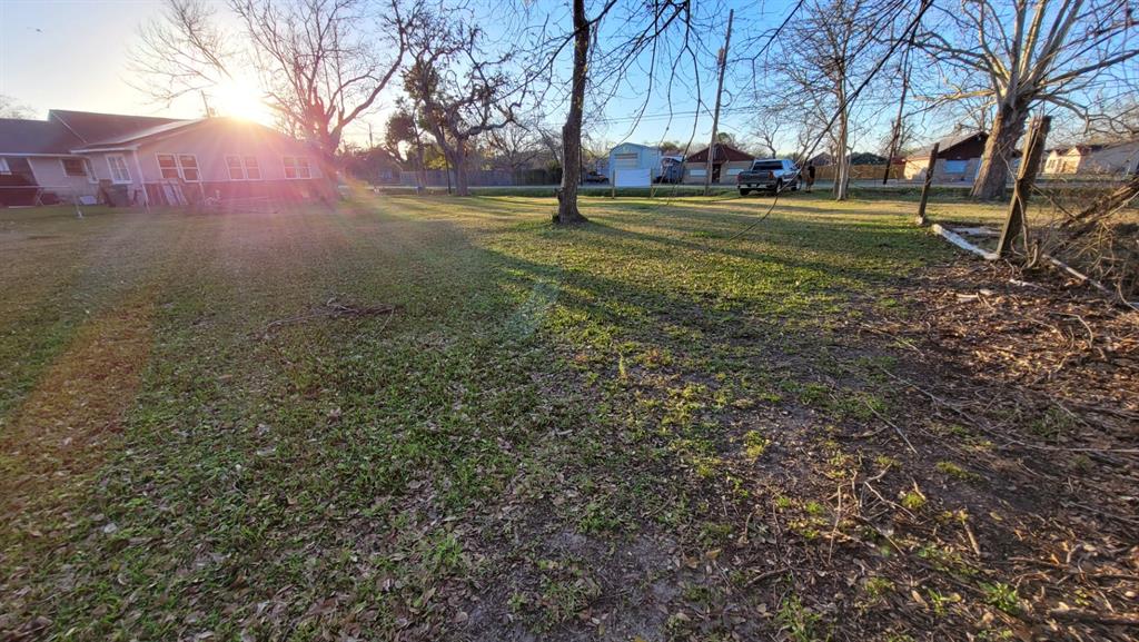909 Cedar Drive Drive, La Marque, Texas image 1