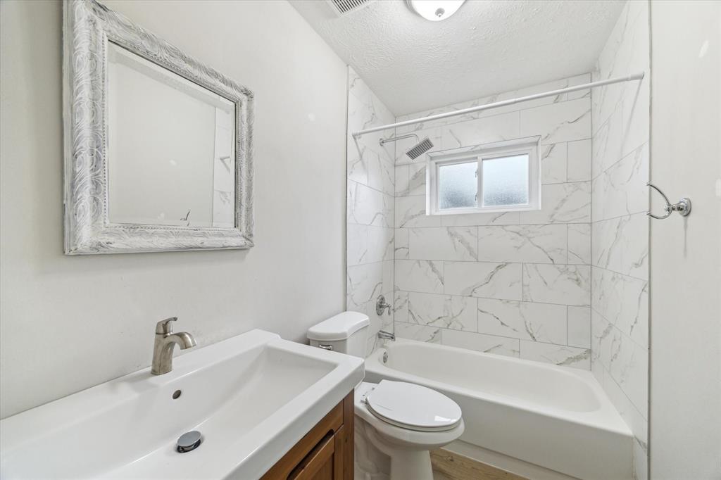 4010 Bluebonnet Trail, Deer Park, Texas image 12