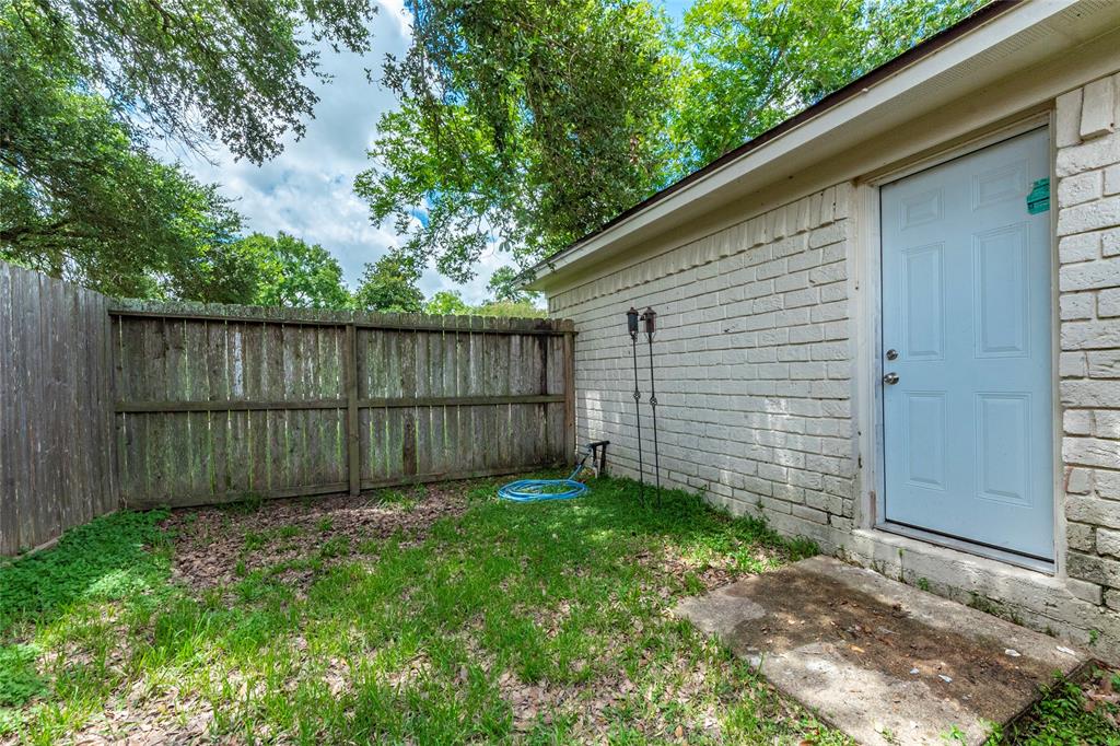 205 Palm Aire Drive, Friendswood, Texas image 43