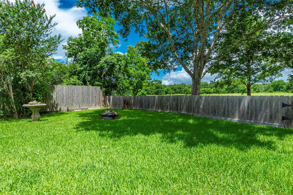 205 Palm Aire Drive, Friendswood, Texas image 39