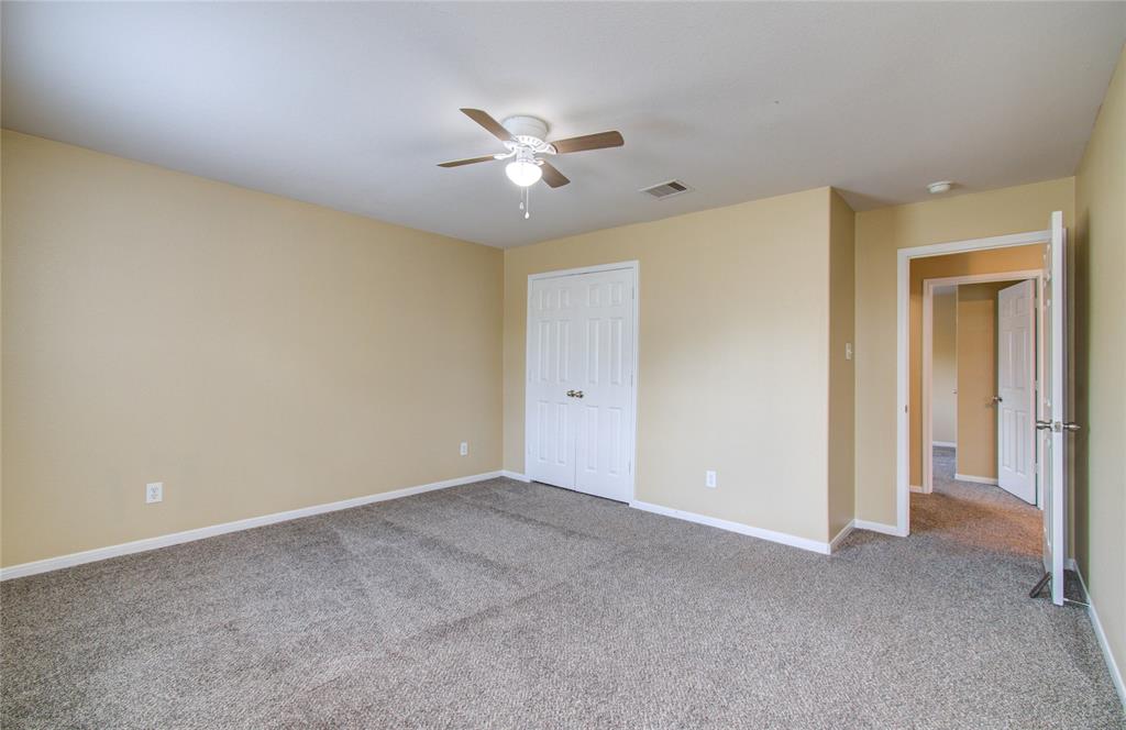 17607 Memorial Falls Drive, Tomball, Texas image 31