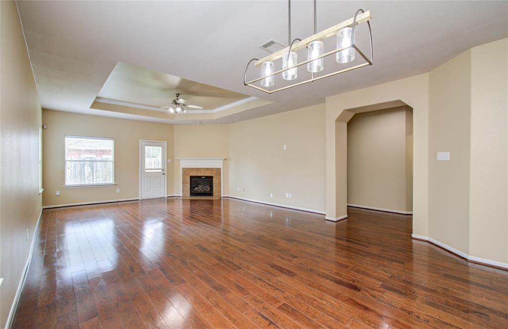 17607 Memorial Falls Drive, Tomball, Texas image 12